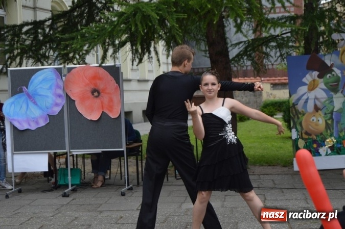 Zdjęcie w galerii na portalu naszraciborz.pl: Piknik rodzinny w SP 4  wiadomości z regionu