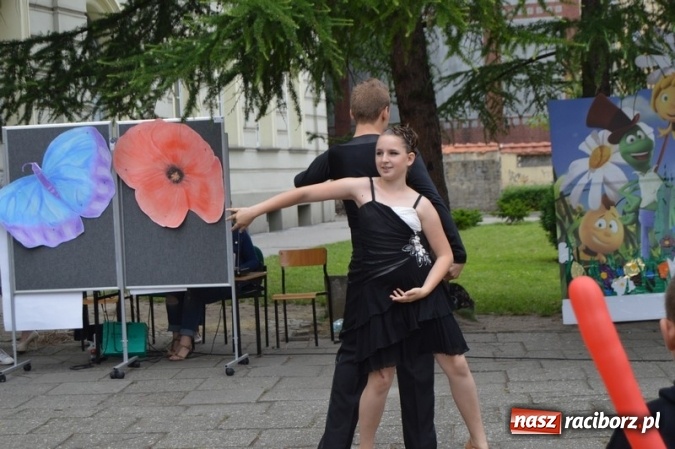 Zdjęcie w galerii na portalu naszraciborz.pl: Piknik rodzinny w SP 4  wiadomości z regionu