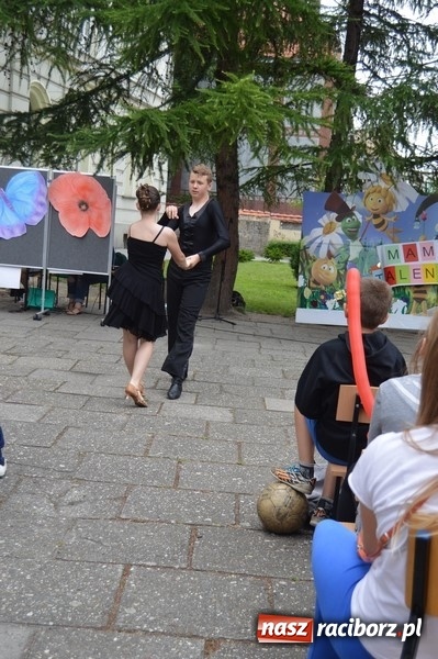 Zdjęcie w galerii na portalu naszraciborz.pl: Piknik rodzinny w SP 4  wiadomości z regionu
