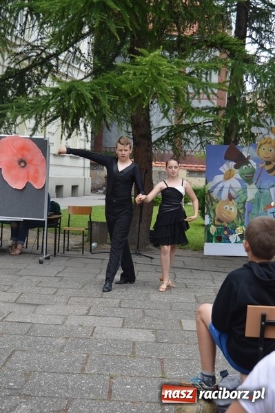 Zdjęcie w galerii na portalu naszraciborz.pl: Piknik rodzinny w SP 4  wiadomości z regionu
