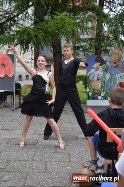 Zdjęcie w galerii na portalu naszraciborz.pl: Piknik rodzinny w SP 4  wiadomości z regionu