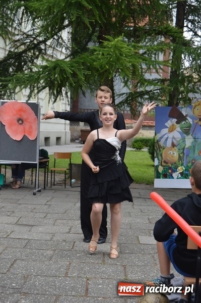 Zdjęcie w galerii na portalu naszraciborz.pl: Piknik rodzinny w SP 4  wiadomości z regionu