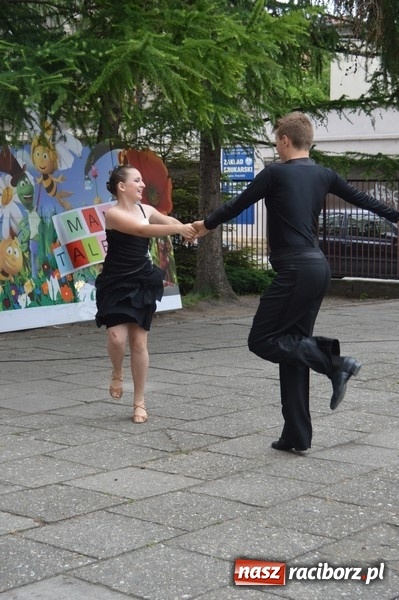 Zdjęcie w galerii na portalu naszraciborz.pl: Piknik rodzinny w SP 4  wiadomości z regionu