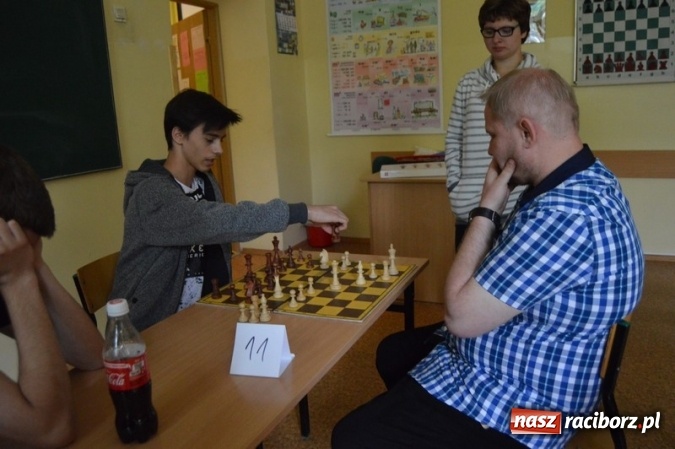 Zdjęcie w galerii na portalu naszraciborz.pl: Piknik rodzinny w SP 4  wiadomości z regionu