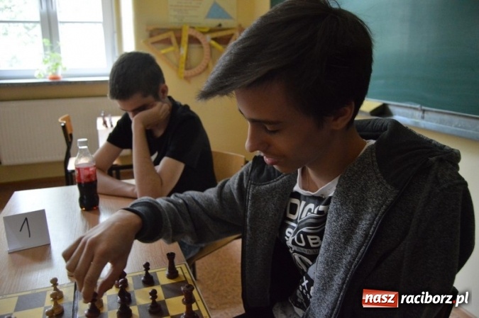 Zdjęcie w galerii na portalu naszraciborz.pl: Piknik rodzinny w SP 4  wiadomości z regionu