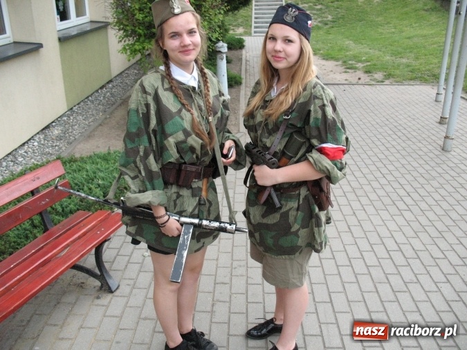 Zdjęcie w galerii na portalu naszraciborz.pl: Festiwal Nauki w Gimnazjum w Pietrowicach Wielkich wiadomości z regionu