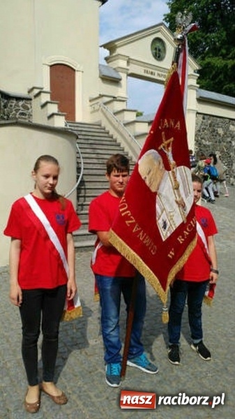 Zdjęcie w galerii na portalu naszraciborz.pl: Gimnazjaliści z Gimnazjum nr 5 na Górze Świętej Anny  wiadomości z regionu