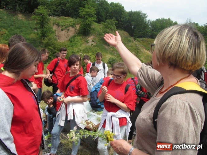 Zdjęcie w galerii na portalu naszraciborz.pl: Gimnazjaliści z Gimnazjum nr 5 na Górze Świętej Anny  wiadomości z regionu