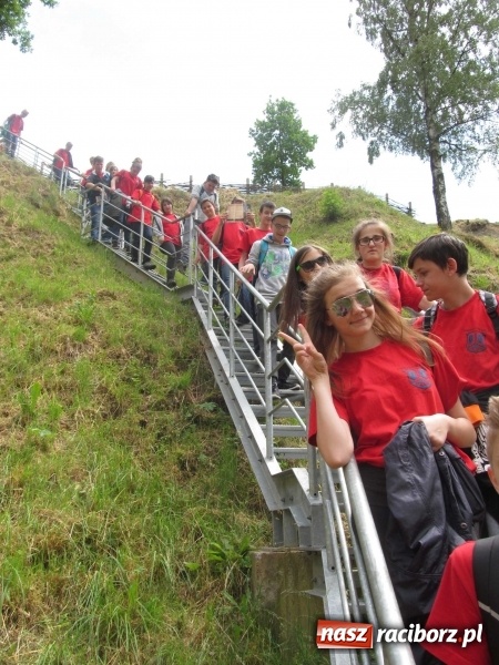 Zdjęcie w galerii na portalu naszraciborz.pl: Gimnazjaliści z Gimnazjum nr 5 na Górze Świętej Anny  wiadomości z regionu