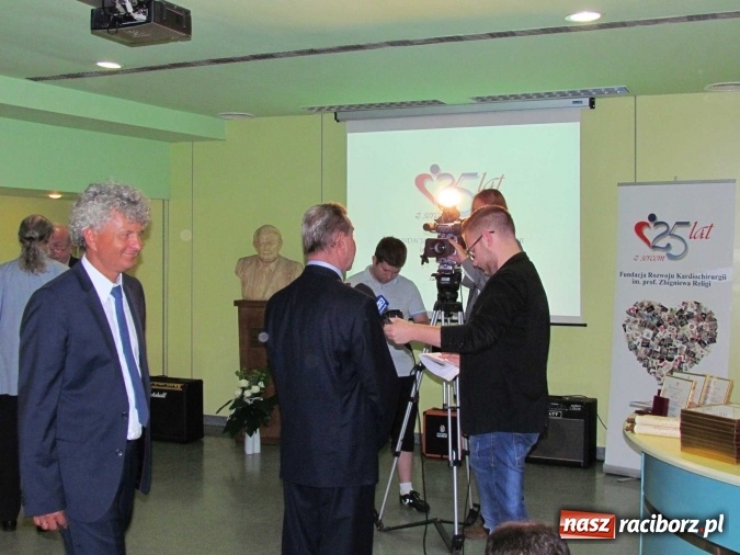 Zdjęcie w galerii na portalu naszraciborz.pl: Premiera nowego filmu realizatorów z RTK wiadomości z regionu