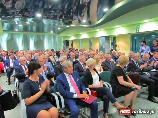 Zdjęcie w galerii na portalu naszraciborz.pl: Premiera nowego filmu realizatorów z RTK wiadomości z regionu