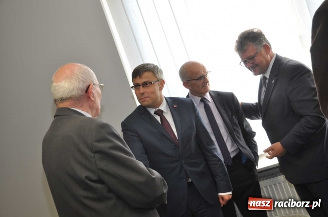 Zdjęcie w galerii na portalu naszraciborz.pl: Wojewoda śląski spotkał się z samorządowcami Krzyżanowic  wiadomości z regionu