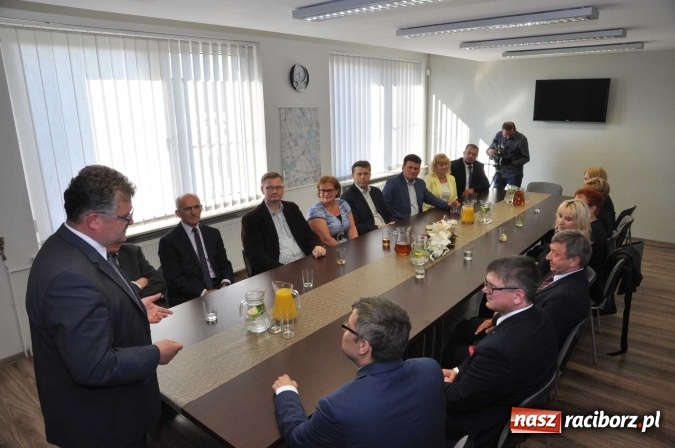 Zdjęcie w galerii na portalu naszraciborz.pl: Wojewoda śląski spotkał się z samorządowcami Krzyżanowic  wiadomości z regionu