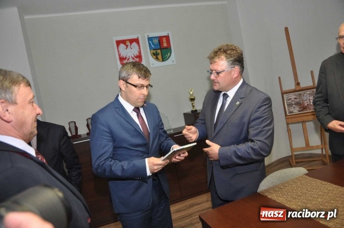 Zdjęcie w galerii na portalu naszraciborz.pl: Wojewoda śląski spotkał się z samorządowcami Krzyżanowic  wiadomości z regionu