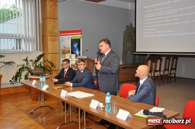 Zdjęcie w galerii na portalu naszraciborz.pl: Wojewoda śląski spotkał się z samorządowcami Krzyżanowic  wiadomości z regionu