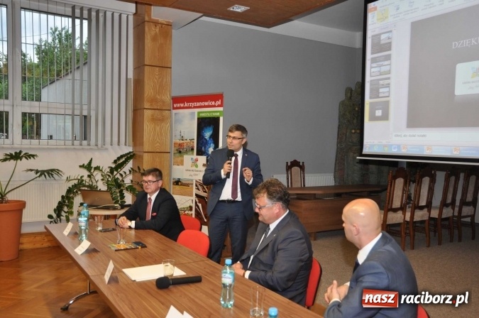 Zdjęcie w galerii na portalu naszraciborz.pl: Wojewoda śląski spotkał się z samorządowcami Krzyżanowic  wiadomości z regionu