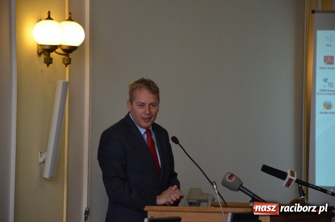 Zdjęcie w galerii na portalu naszraciborz.pl: W Żywcu podpisano porozumienie na rzecz ochrony powietrza wiadomości z regionu