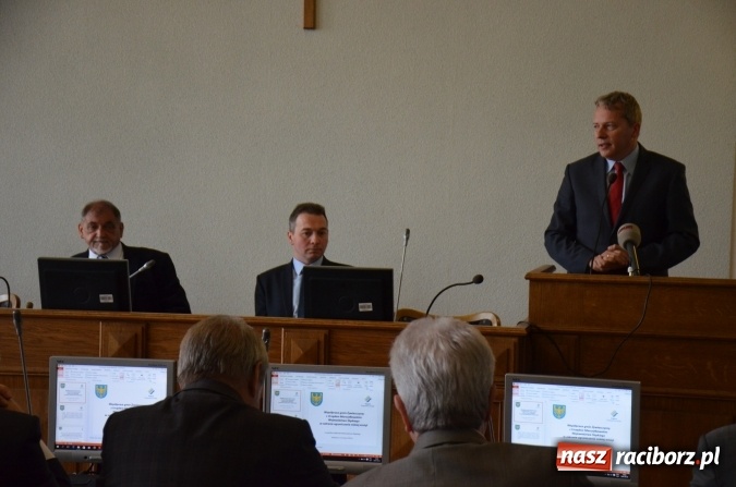 Zdjęcie w galerii na portalu naszraciborz.pl: W Żywcu podpisano porozumienie na rzecz ochrony powietrza wiadomości z regionu