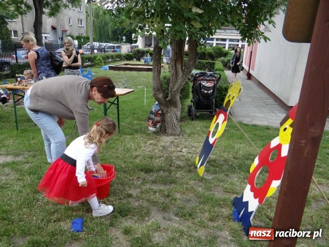Zdjęcie w galerii na portalu naszraciborz.pl: Piknik rodzinny w Przedszkolu nr 15 w Raciborzu wiadomości z regionu