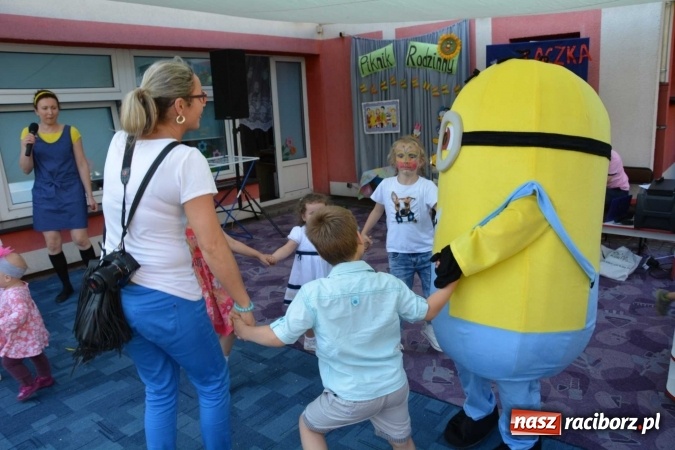 Zdjęcie w galerii na portalu naszraciborz.pl: Piknik rodzinny w Przedszkolu nr 15 w Raciborzu wiadomości z regionu