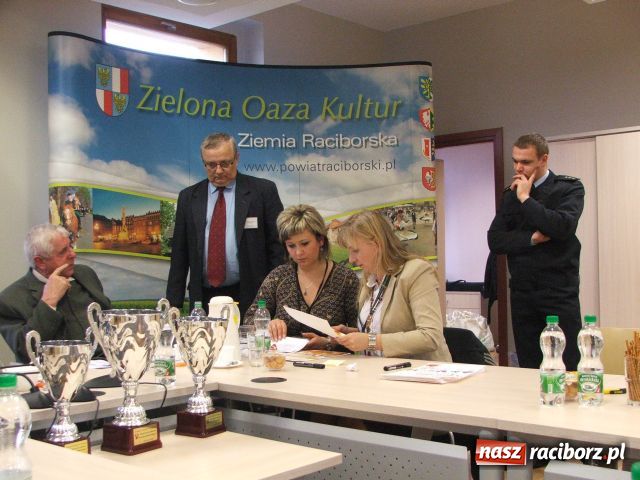 Zdjęcie w galerii na portalu naszraciborz.pl: Eksperci od bezpieczeństwa w rolnictwie wiadomości z regionu