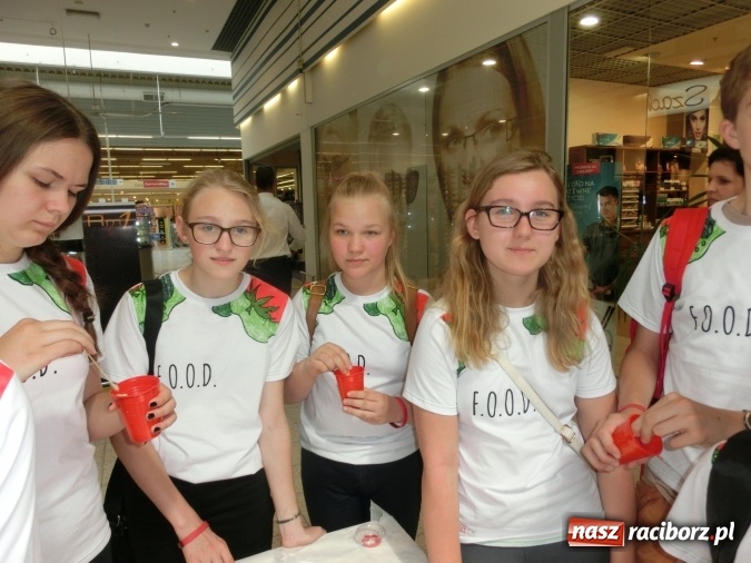 Zdjęcie w galerii na portalu naszraciborz.pl: SP 1 z Ostroga znów zgarnia nagrody  wiadomości z regionu