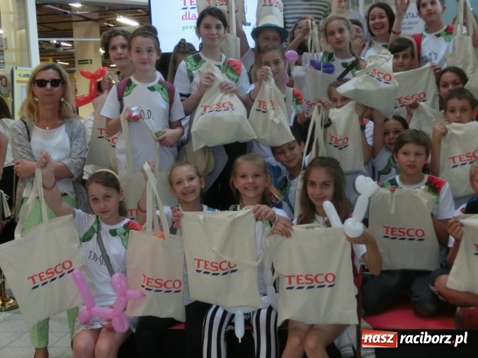 Zdjęcie w galerii na portalu naszraciborz.pl: SP 1 z Ostroga znów zgarnia nagrody  wiadomości z regionu