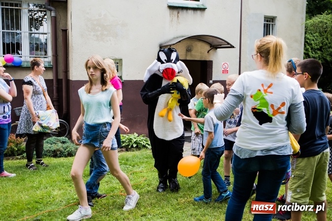 Zdjęcie w galerii na portalu naszraciborz.pl: Piknik rodzinny uczestników projektu Drugiemu Człowiekowi wiadomości z regionu