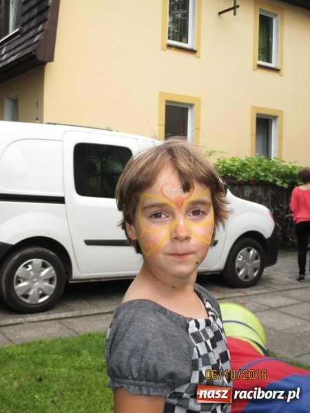 Zdjęcie w galerii na portalu naszraciborz.pl: Piknik rodzinny uczestników projektu Drugiemu Człowiekowi wiadomości z regionu