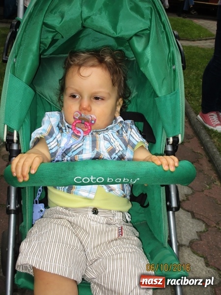 Zdjęcie w galerii na portalu naszraciborz.pl: Piknik rodzinny uczestników projektu Drugiemu Człowiekowi wiadomości z regionu