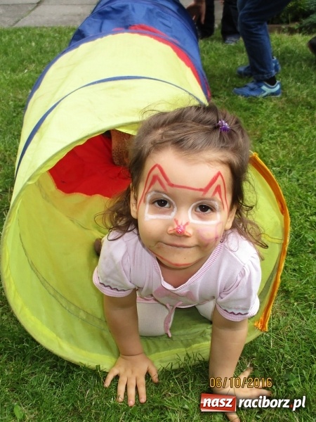 Zdjęcie w galerii na portalu naszraciborz.pl: Piknik rodzinny uczestników projektu Drugiemu Człowiekowi wiadomości z regionu