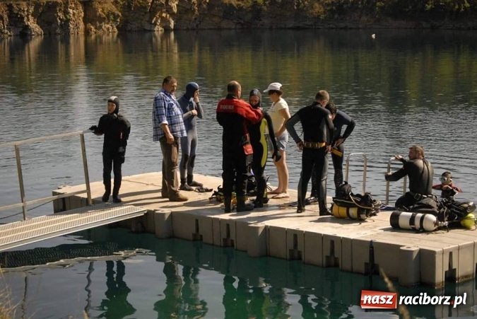 Zdjęcie w galerii na portalu naszraciborz.pl: Gdy wystarczająco długo patrzysz w otchłań, otchłań zaczyna patrzeć w Ciebie... wiadomości z regionu