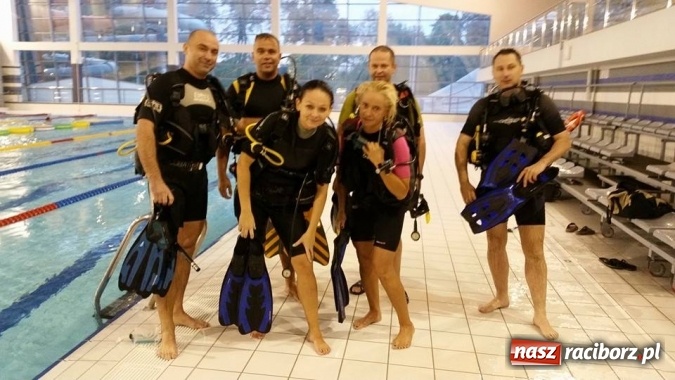 Zdjęcie w galerii na portalu naszraciborz.pl: Gdy wystarczająco długo patrzysz w otchłań, otchłań zaczyna patrzeć w Ciebie... wiadomości z regionu