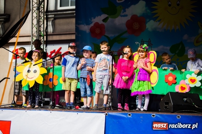 Zdjęcie w galerii na portalu naszraciborz.pl: Festyn ekologiczny z gokartami na raciborskim rynku wiadomości z regionu