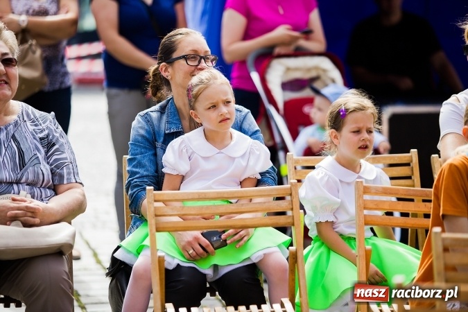 Zdjęcie w galerii na portalu naszraciborz.pl: Festyn ekologiczny z gokartami na raciborskim rynku wiadomości z regionu