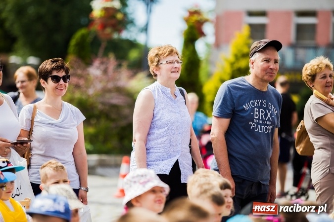Zdjęcie w galerii na portalu naszraciborz.pl: Festyn ekologiczny z gokartami na raciborskim rynku wiadomości z regionu