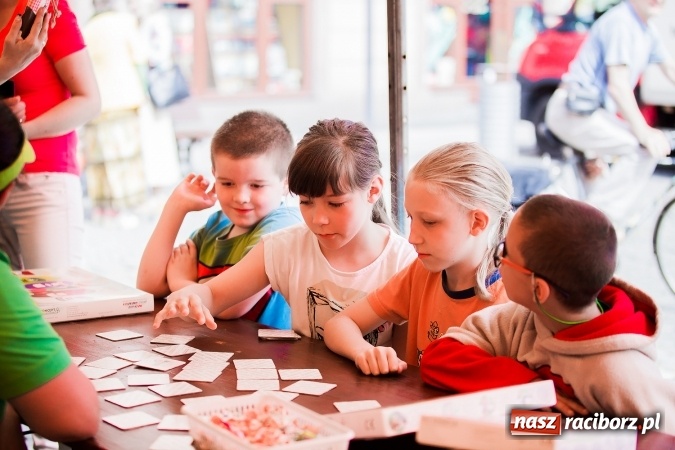 Zdjęcie w galerii na portalu naszraciborz.pl: Festyn ekologiczny z gokartami na raciborskim rynku wiadomości z regionu