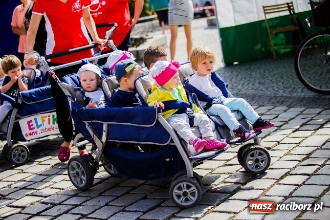 Zdjęcie w galerii na portalu naszraciborz.pl: Festyn ekologiczny z gokartami na raciborskim rynku wiadomości z regionu