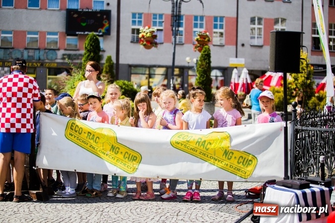 Zdjęcie w galerii na portalu naszraciborz.pl: Festyn ekologiczny z gokartami na raciborskim rynku wiadomości z regionu
