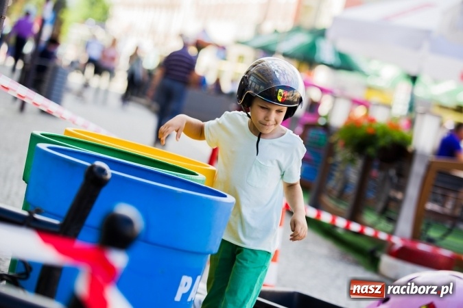 Zdjęcie w galerii na portalu naszraciborz.pl: Festyn ekologiczny z gokartami na raciborskim rynku wiadomości z regionu