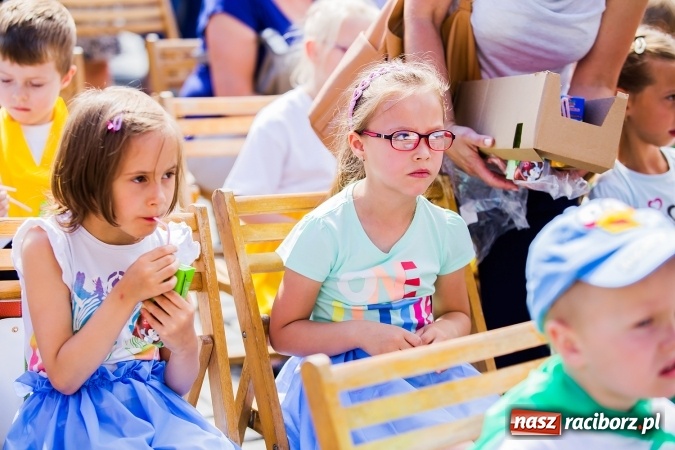 Zdjęcie w galerii na portalu naszraciborz.pl: Festyn ekologiczny z gokartami na raciborskim rynku wiadomości z regionu