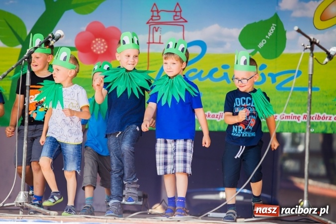 Zdjęcie w galerii na portalu naszraciborz.pl: Festyn ekologiczny z gokartami na raciborskim rynku wiadomości z regionu