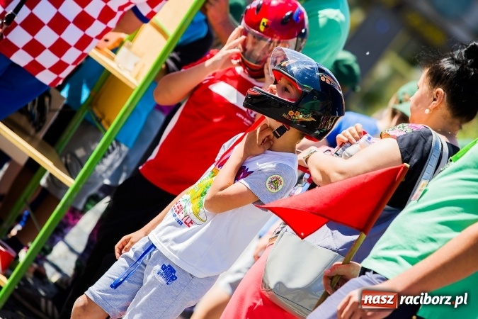 Zdjęcie w galerii na portalu naszraciborz.pl: Festyn ekologiczny z gokartami na raciborskim rynku wiadomości z regionu