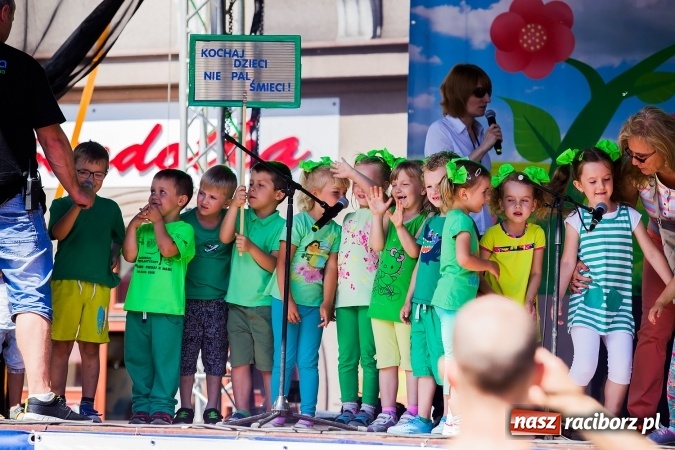 Zdjęcie w galerii na portalu naszraciborz.pl: Festyn ekologiczny z gokartami na raciborskim rynku wiadomości z regionu