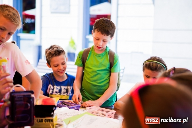 Zdjęcie w galerii na portalu naszraciborz.pl: Festyn ekologiczny z gokartami na raciborskim rynku wiadomości z regionu