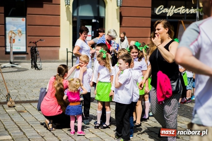 Zdjęcie w galerii na portalu naszraciborz.pl: Festyn ekologiczny z gokartami na raciborskim rynku wiadomości z regionu