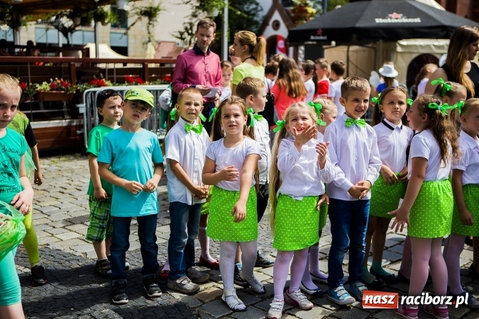 Zdjęcie w galerii na portalu naszraciborz.pl: Festyn ekologiczny z gokartami na raciborskim rynku wiadomości z regionu