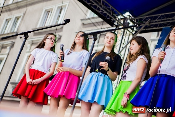 Zdjęcie w galerii na portalu naszraciborz.pl: Festyn ekologiczny z gokartami na raciborskim rynku wiadomości z regionu