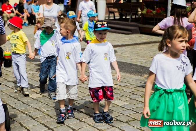 Zdjęcie w galerii na portalu naszraciborz.pl: Festyn ekologiczny z gokartami na raciborskim rynku wiadomości z regionu