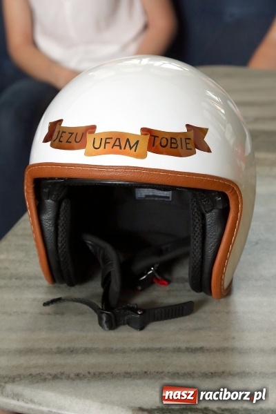 Zdjęcie w galerii na portalu naszraciborz.pl: Krzyż od motocyklistów z Raciborza trafi do papieża Franciszka  wiadomości z regionu